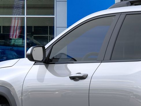 New 2026 Chevrolet Equinox ACTIV image 12