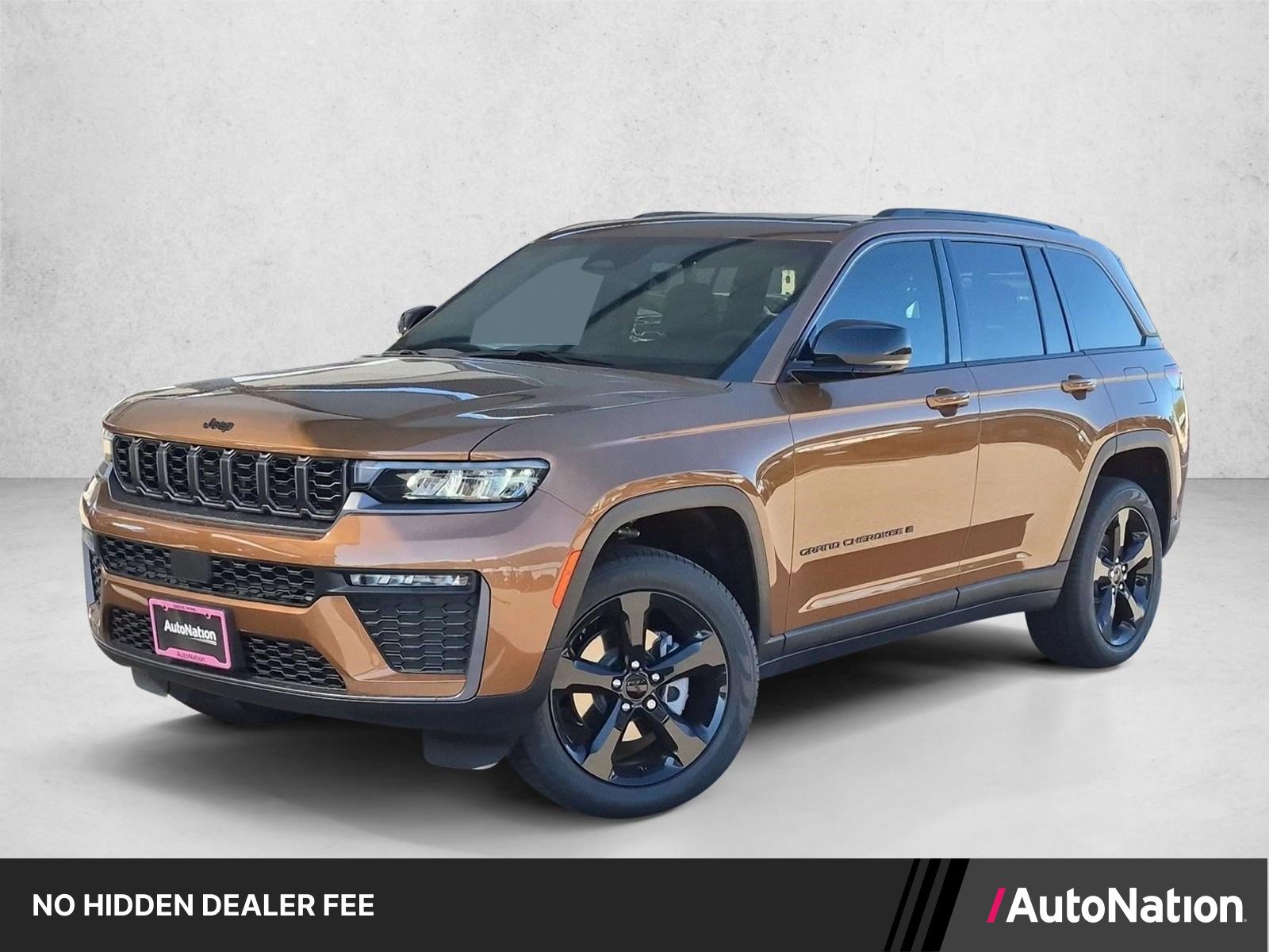 New 2026 Jeep Grand Cherokee Limited w/ Limited Altitude Package AWD/4WD image 1