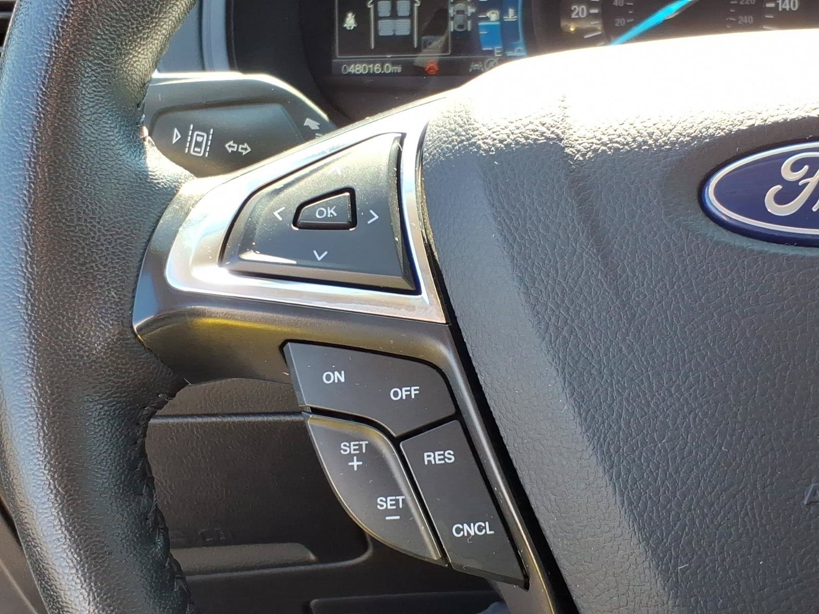 Used 2024 Ford Edge SEL AWD/4WD image 17
