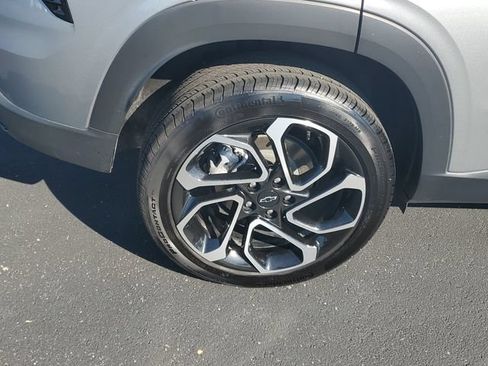 Certified 2024 Chevrolet Trax RS w/ Driver Confidence Package FWD image 5