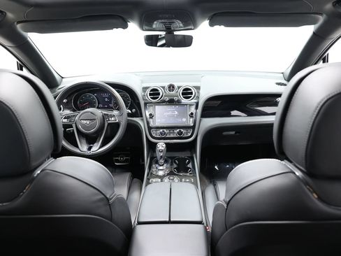 Used 2018 Bentley Bentayga Onyx Edition AWD/4WD image 27