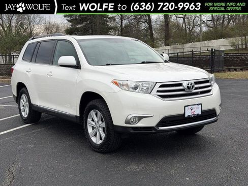 Used 2013 Toyota Highlander SE image 1