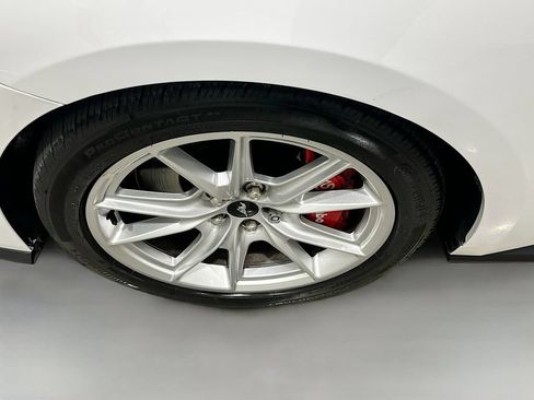 Used 2024 Ford Mustang GT Premium RWD image 31