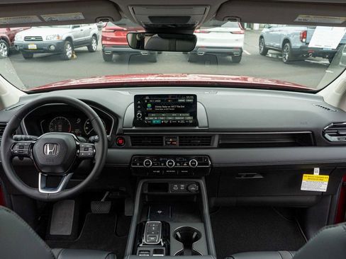 New 2025 Honda Pilot EX-L image 17