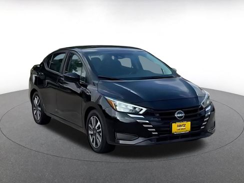 Used 2025 Nissan Versa SV FWD image 3