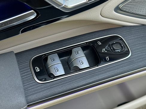 Used 2024 Mercedes-Benz EQS 580 4MATIC Sedan image 13