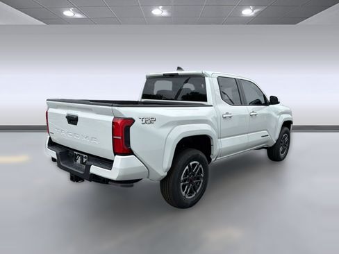 Used 2026 Toyota Tacoma TRD Sport RWD image 9