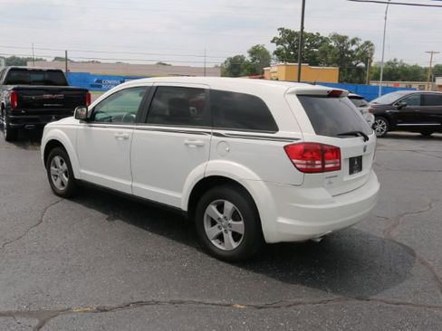 Used 2009 Dodge Journey SXT w/ Flexible Seating Group image 16