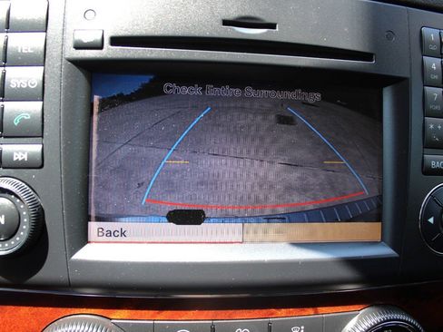 Used 2012 Mercedes-Benz GL 450 4MATIC image 17
