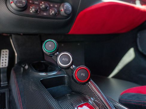 Used 2019 Ferrari 488 Pista Coupe RWD image 68