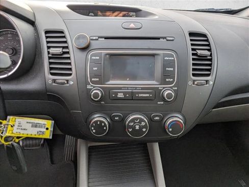 Used 2015 Kia Forte LX w/ Popular Package image 15