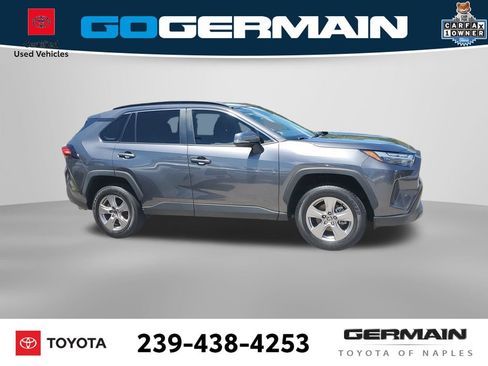 Used 2025 Toyota RAV4 XLE w/ Convenience Package FWD image 6