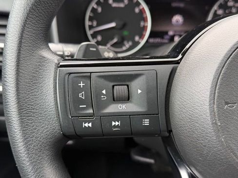 Used 2021 Nissan Rogue S image 34