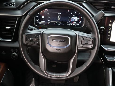 Used 2025 GMC Sierra 3500 Denali Ultimate image 13