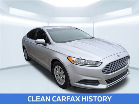 Used 2014 Ford Fusion S image 3