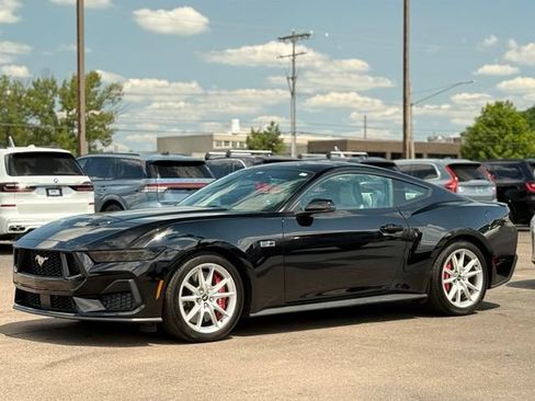Used 2025 Ford Mustang GT Premium RWD image 48