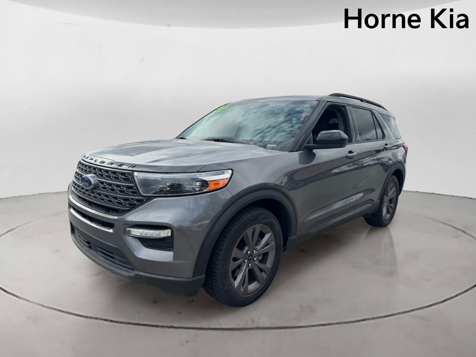 Used 2022 Ford Explorer XLT w/ Equipment Group 202A RWD image 7