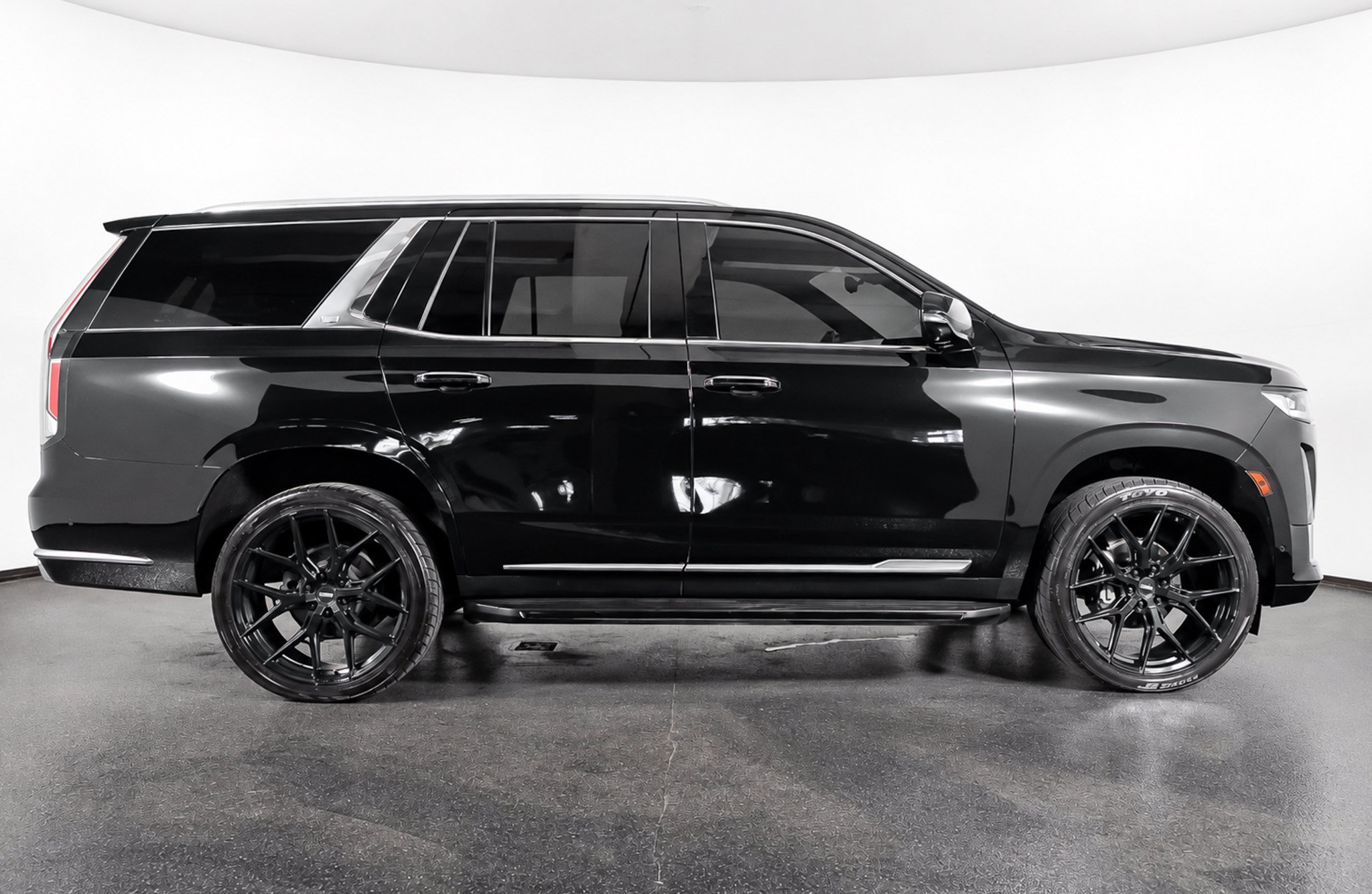 Used 2021 Cadillac Escalade Premium Luxury w/ LPO, Radiant Package AWD/4WD image 72