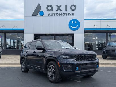 Used 2024 Jeep Grand Cherokee Trailhawk w/ Advanced Protech Group II