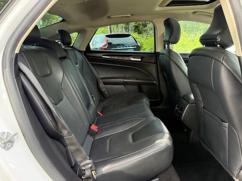 Used 2019 Ford Fusion Titanium FWD image 16