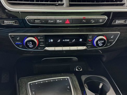 Used 2018 Audi Q7 3.0T Premium Plus w/ Premium Plus Package AWD/4WD image 16
