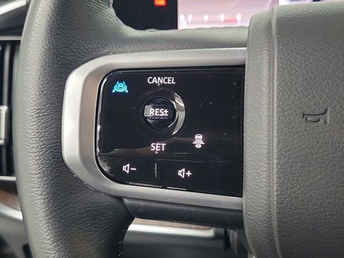 Used 2025 Nissan Armada SL image 26