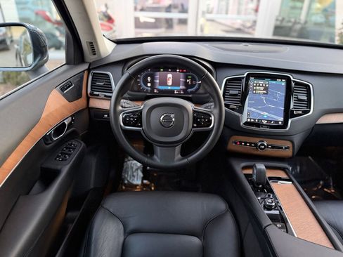 Used 2023 Volvo XC90 T8 Plus AWD/4WD image 42