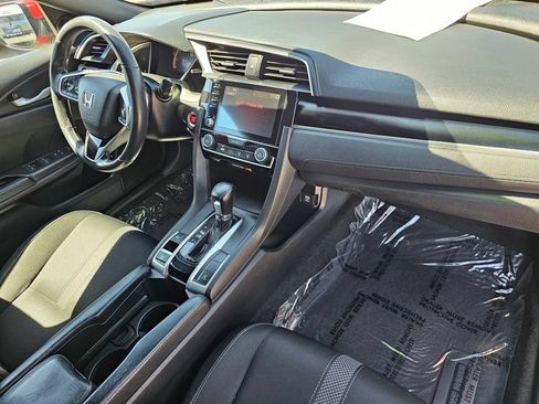 Used 2019 Honda Civic Sport image 11