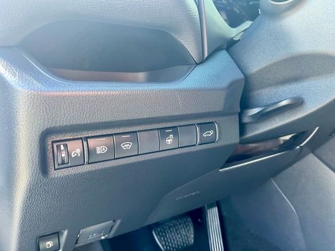 Used 2024 Toyota RAV4 SE w/ Weather & Moonroof Package AWD/4WD image 21