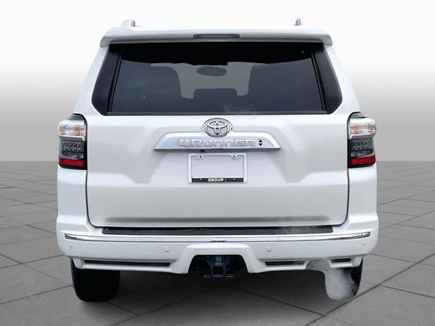 Used 2016 Toyota 4Runner Limited image 4