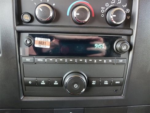 New 2025 Chevrolet Express 3500 Extended image 20