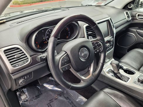 Used 2017 Jeep Grand Cherokee Summit AWD/4WD image 12