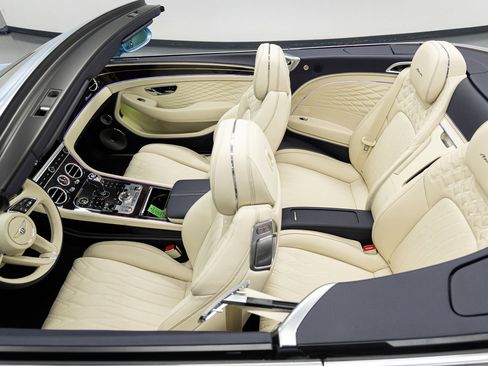 New 2026 Bentley Continental GTC image 43
