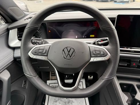 New 2026 Volkswagen Tiguan SE R-Line AWD/4WD image 31