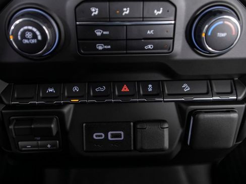 Used 2026 Chevrolet Silverado 1500 Custom Trail Boss AWD/4WD image 31