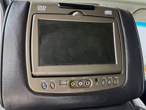 Used 2012 Cadillac Escalade ESV Platinum image 25