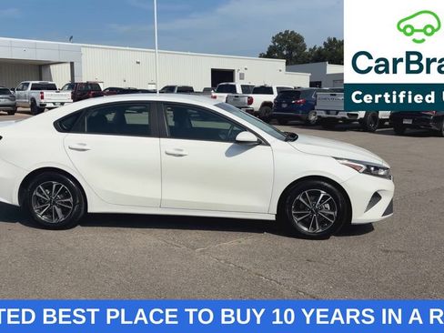 Used 2024 Kia Forte LXS FWD image 9