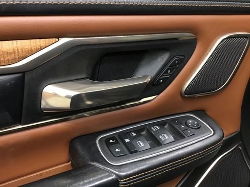 Used 2022 RAM 1500 Limited image 4