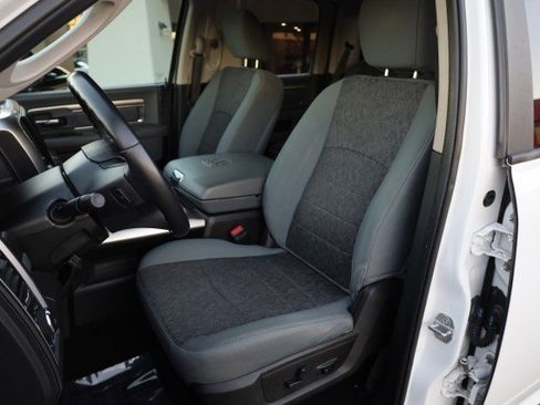 Used 2019 RAM 1500 Big Horn image 27