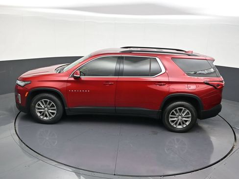 Used 2024 Chevrolet Traverse LT FWD image 17