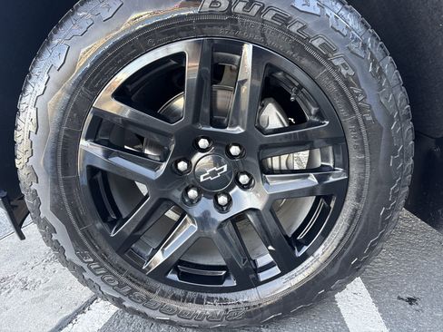 Used 2023 Chevrolet Silverado 1500 RST w/ Z71 Off-Road Package image 11