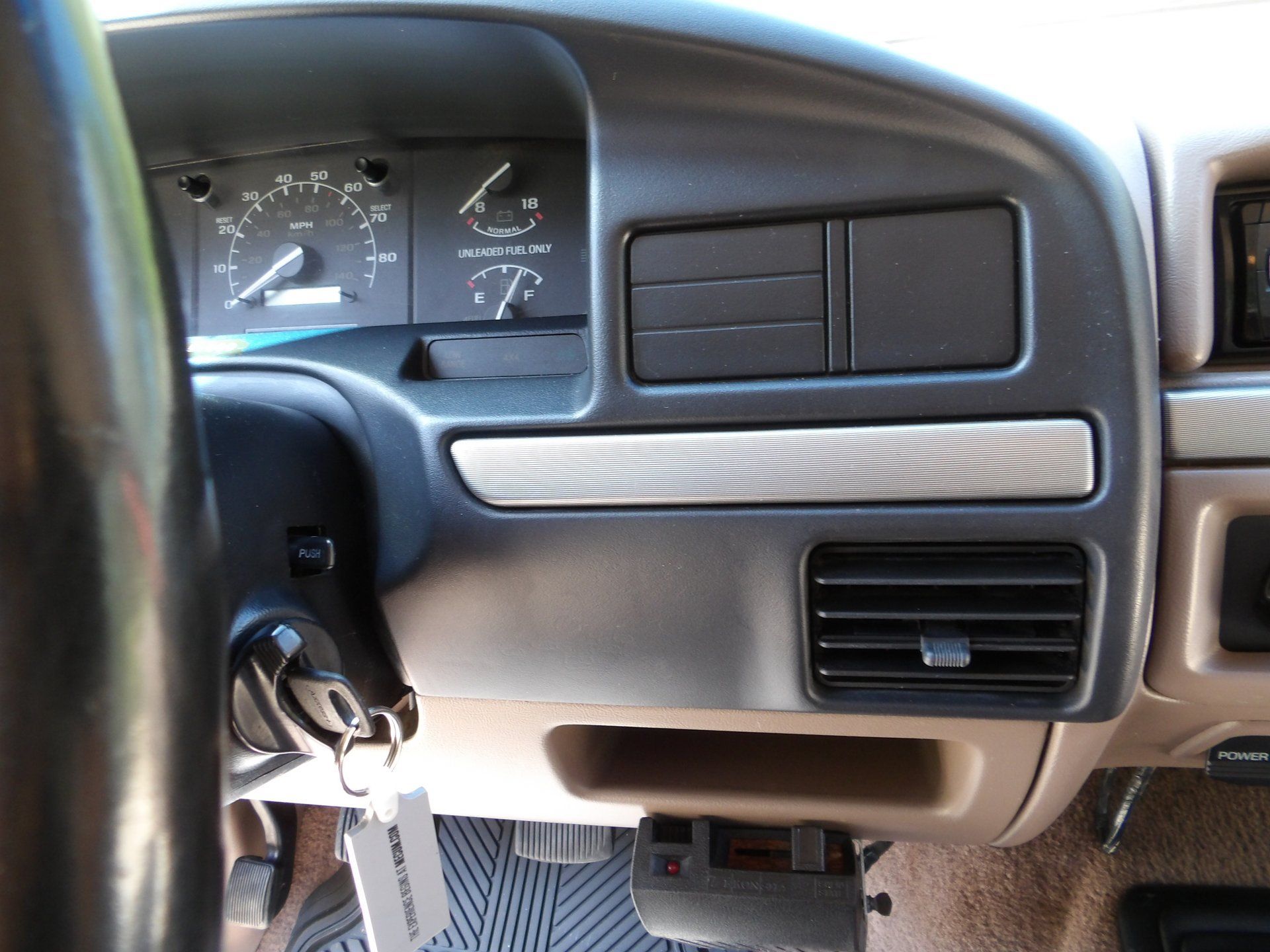 Used 1995 Ford F250 4x4 Regular Cab image 95