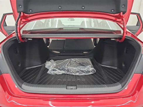 Used 2024 Honda Accord EX image 18