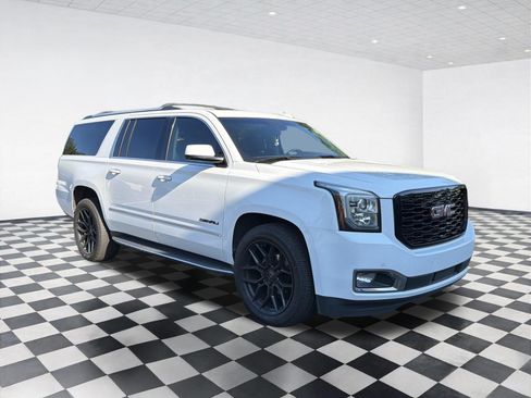 Used 2019 GMC Yukon XL Denali w/ Open Road Package AWD/4WD image 3