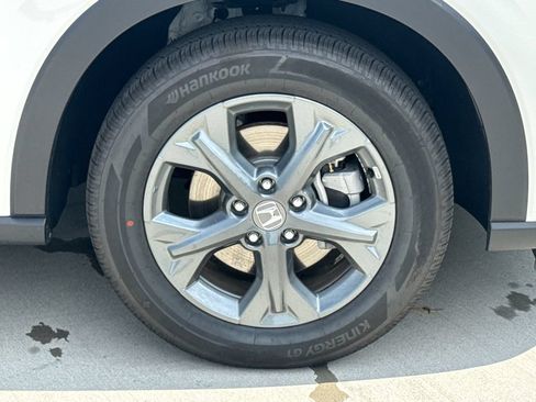 Certified 2026 Honda HR-V LX image 11
