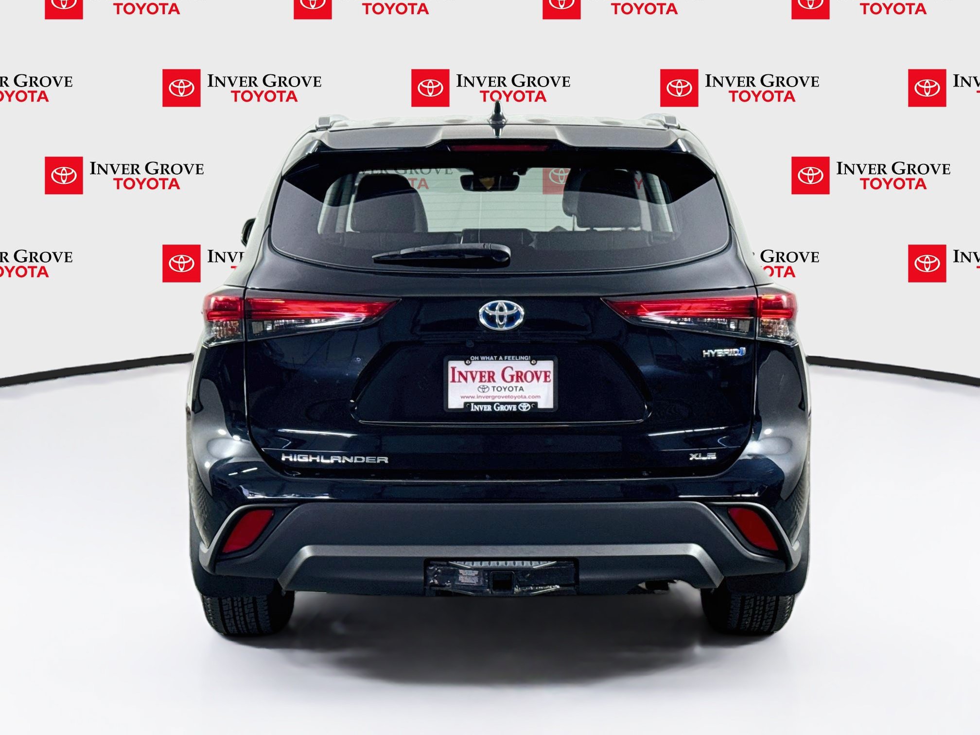 Used 2020 Toyota Highlander XLE AWD/4WD image 6