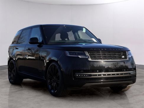 New 2026 Land Rover Range Rover SE image 3