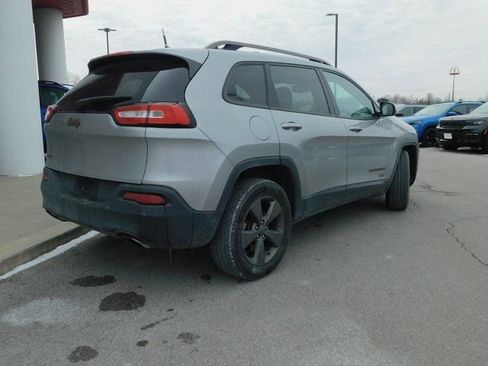 Used 2016 Jeep Cherokee 75th Anniversary image 8