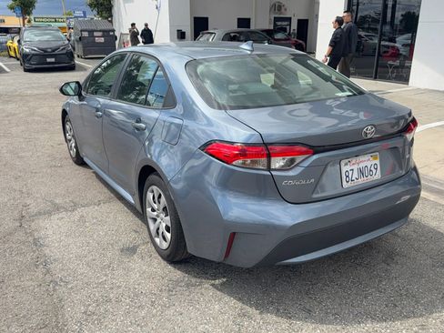 Used 2022 Toyota Corolla LE w/ Carpet Mat Package (TMS) image 4