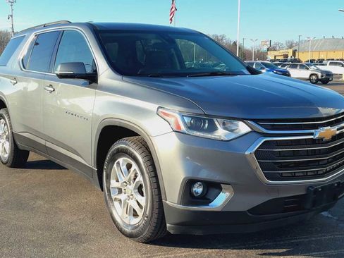 Certified 2020 Chevrolet Traverse LT w/ Driver Confidence II Package image 8